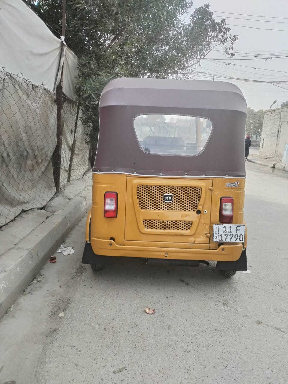 تكتك لبيع موديل 21 رقم وسنويه مكفوله الشراي يخابر المكان بغداد العبيدي حي الراسه ***********
