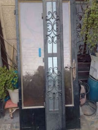 بسم الله باب استقبال للبيع متر وعشرين سم قطعتين حتى قفل بيه حديد ثقيل ...