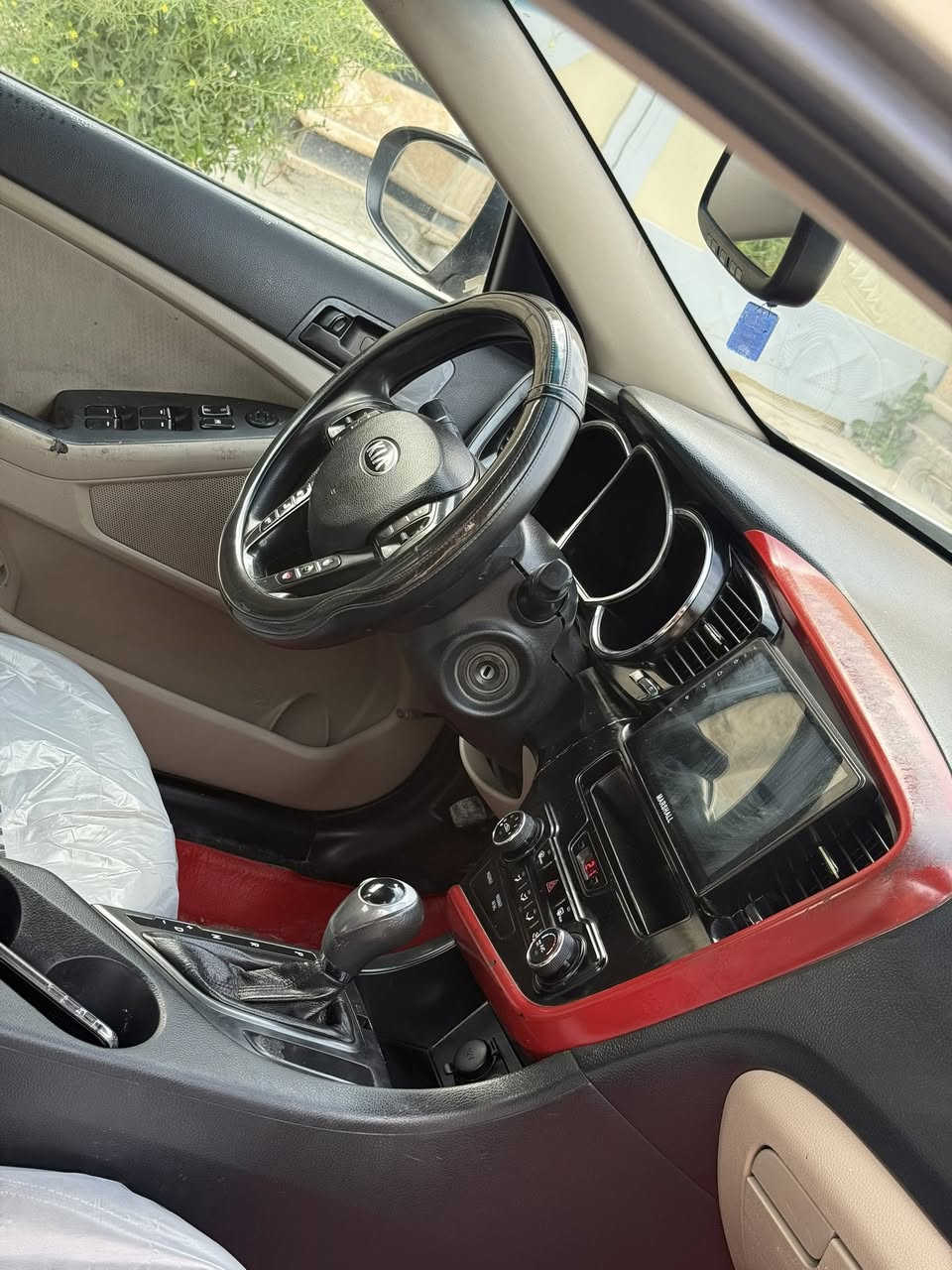 السلام عليكم اوبتما موديل 2011 وارد امريكي بيها صبغ قطعتين بدون دواخل محرك 2400 رقم بغداد انكليزي  سعرها 92وبيها مجال 
***********
