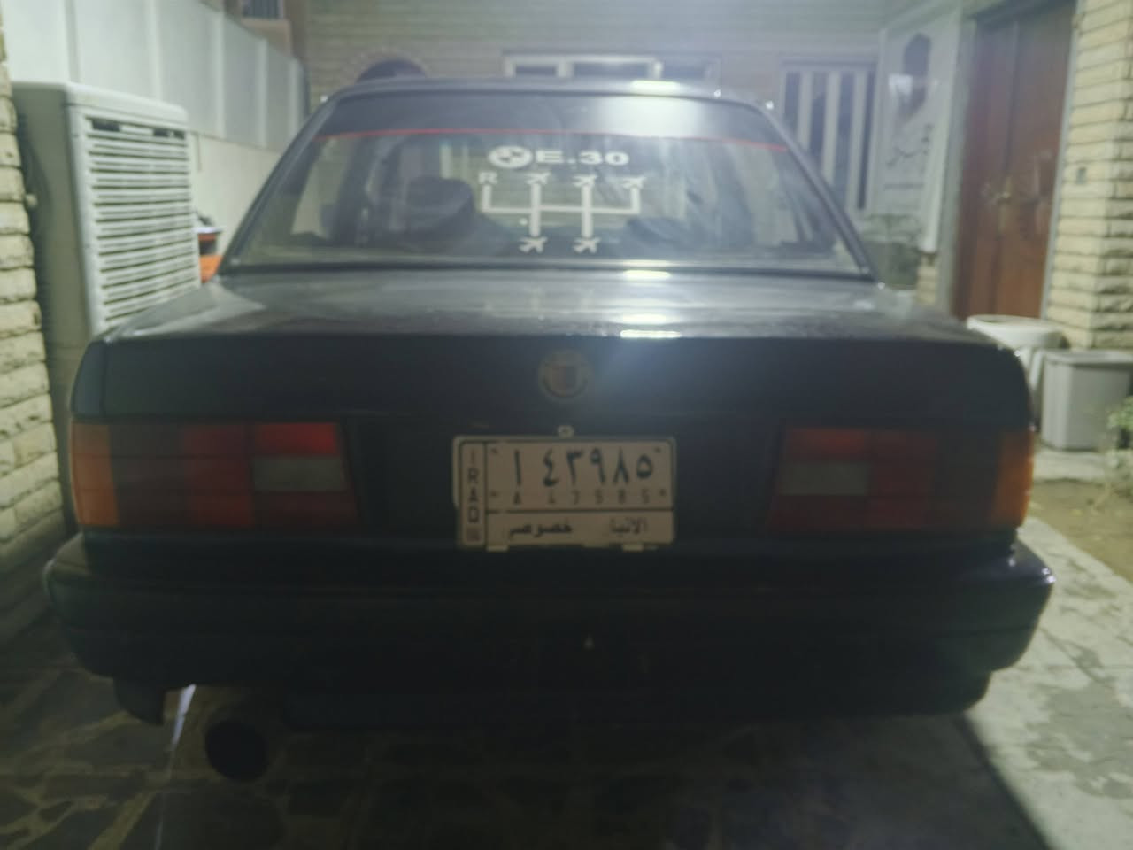 السلا عليكم 
  بي ام زعره
  موديل 91 للبيع 
  محرك جديد حاويه مفتوح 
   كير عادي سياره جاهزه حداديه زينه
  تخم تاير جديد ويل كب رياضي 
  السعر 33 وبيها مجال للشراي
  شرط التحويل 
  مكاني كراده ‏‪***********‬‏
اتصل عل رقم مكلف بل نشر
