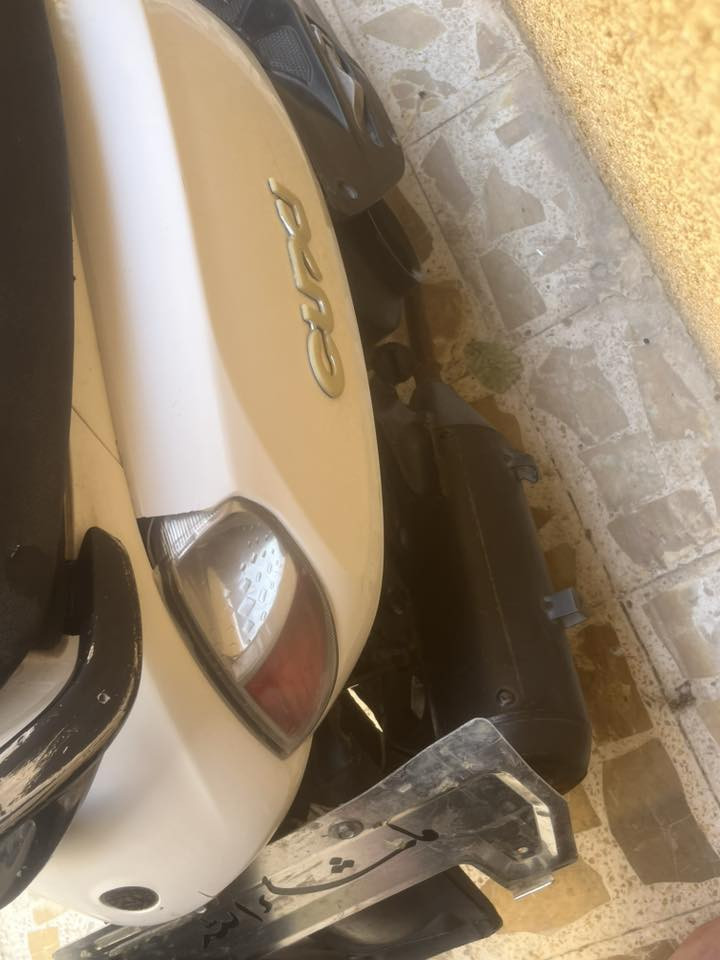 سلام عليكم دراجه ببوليس للبيع دراجه نضيفه شغاله خير من الله بيها نواقص خفيفه شراي يراسلني وتساب مو شراي لتعبني*********** مراوس هم يرهم
