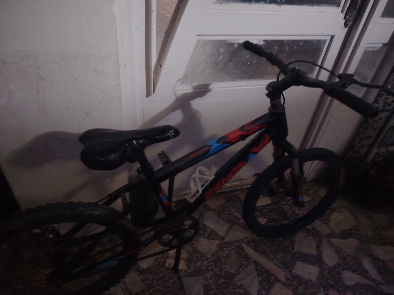 السلام عليكم ورحمة
بايسكل جبلي
شركه BMX
نضافه فول
ما عايز برغي
الرقم *********** واتساب
السعر 45000 وبي مجال
