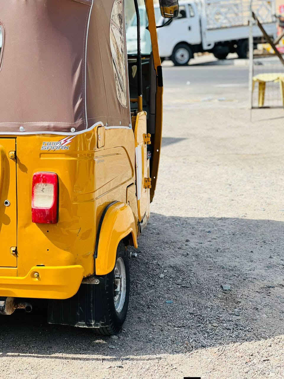 للبيع تكتك مديل21 رقم وسنويه لسعر 5.600 للسستفسار اتصل  ***********
