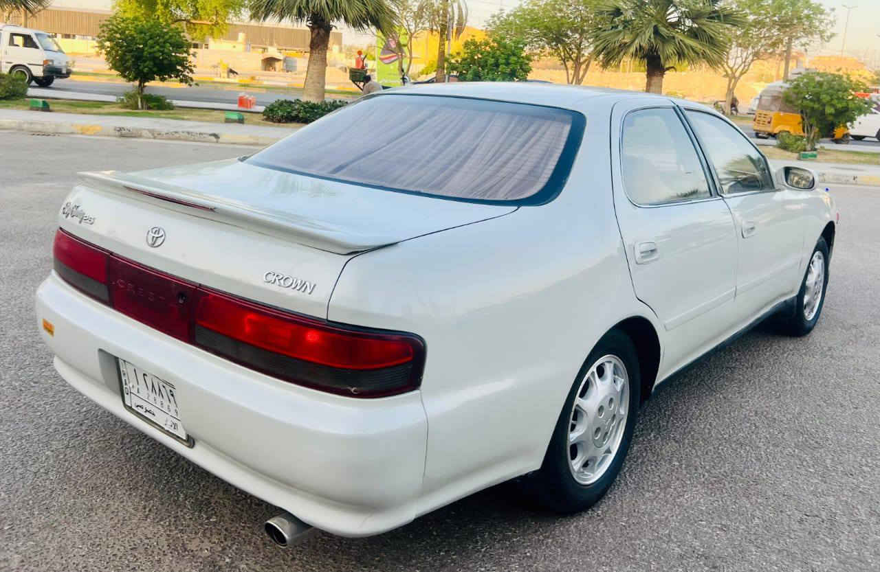 سلام عليكم
تيوتا كرسته للبيع موديل 1993 ابيض لؤلؤي رقم انبار سنويه نافذه ب2019  تريد وكاله تريد تحويل 

السياره گص جنطه وصبغ جماليه  فقط والباقي مكفول 

مكينه وكير  ثنين ونص الكير ما يرجع بگ فقط 

كهربائيات شغاله حداديه تبريد تخم تاير جاهز

السعر 38وبيه مجال  المكان ذي قار الدوايه للاستفسار اكثر اتصل ***********مكلف بلنشر اخوان مكلف بلنشر
