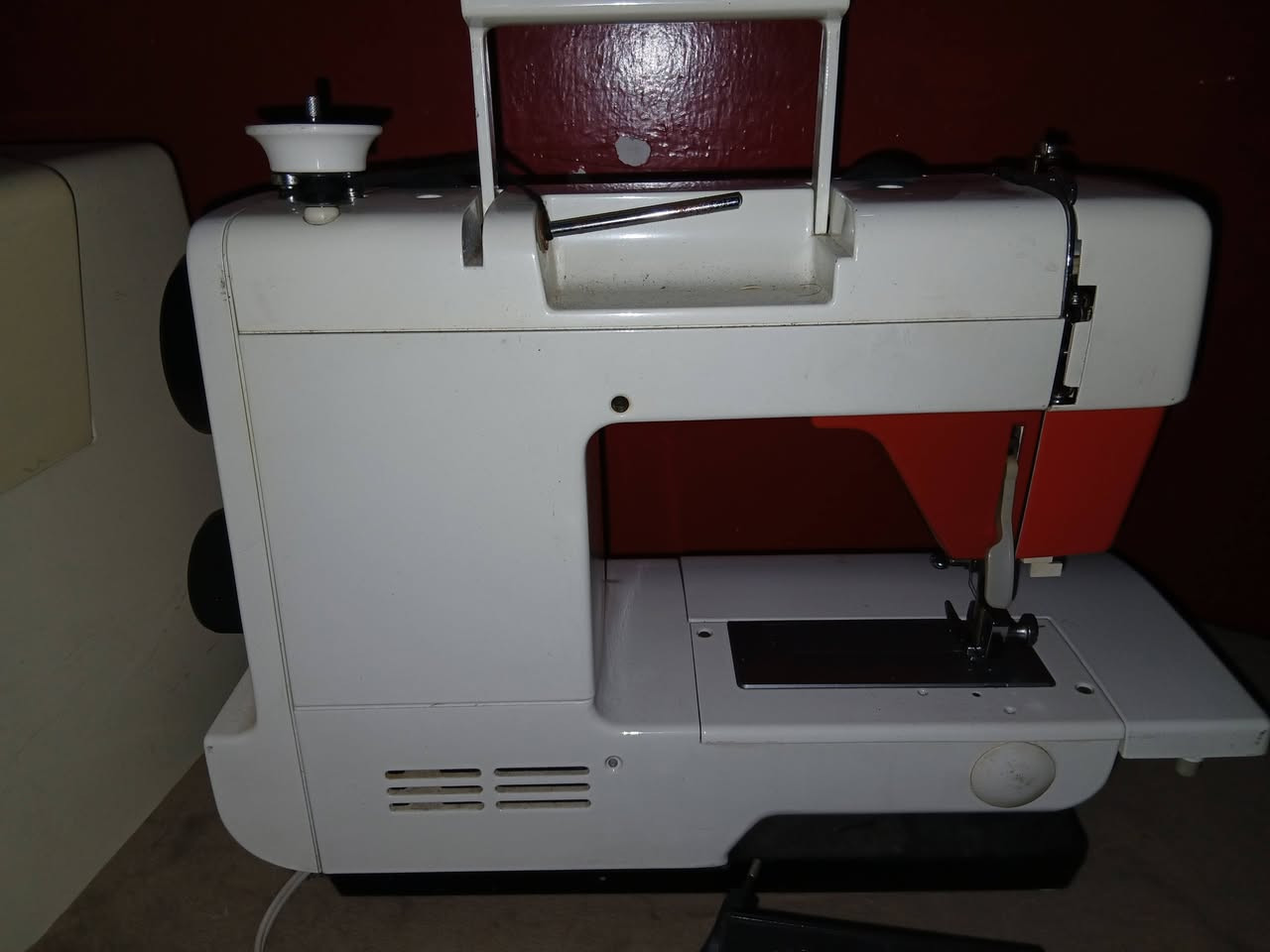 يا الله السلام عليكم للبيع ماكينة خياطة بروذر موديل Compal ACE إلكترونية المكينه مستعمله اقل من شهر السعر 130 وبيها مجال الي يريدها يراسلني خاص ويدلل


**إذا كنت صاحب هذا الإعلان وتريد حذفه لأي سبب، رجاءا أرسل رسالة إلى الدعم الفني**