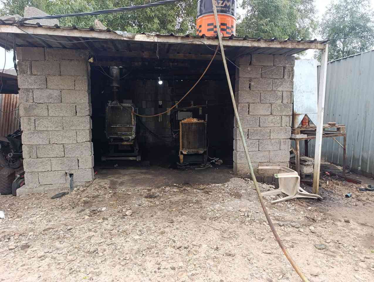 #حقل دواجن جاهزة للبيع موقع ممتاز 💒💒💒

#المساحة،،(  دونمين )
عرض دواجن ١١ متر 
النزال ٦٥ متر يلزم عشرة الف دجاج
يتكون من بيت جاهز مع بيت لحرس مع مولدة   مع تانكي ماي
محولة كهرباء مع بير ماء 
دواجن جاهز لشغل بدون نقص حاليا بيها وجبة دجاج 🌷🌷

#العنوان،، كركوك،، ناحيةليلان،، طريق خالوبازياني 
المكتب بخدمة زبائنه الكرام 🎄🎄
اللاستفسار اتصال ع ارقام مكتب جمال للعقار والمقاولات
 
 ***********📞واتساب 

#ملاحضة
يمكنكم إرسال الاراضي والأملاك للأعلان عنه في صفحتنا بدون مقابل 
عنوان كامل للمُلك 📌
كم صورة من المُلك🏡
سعر المُلك💰
