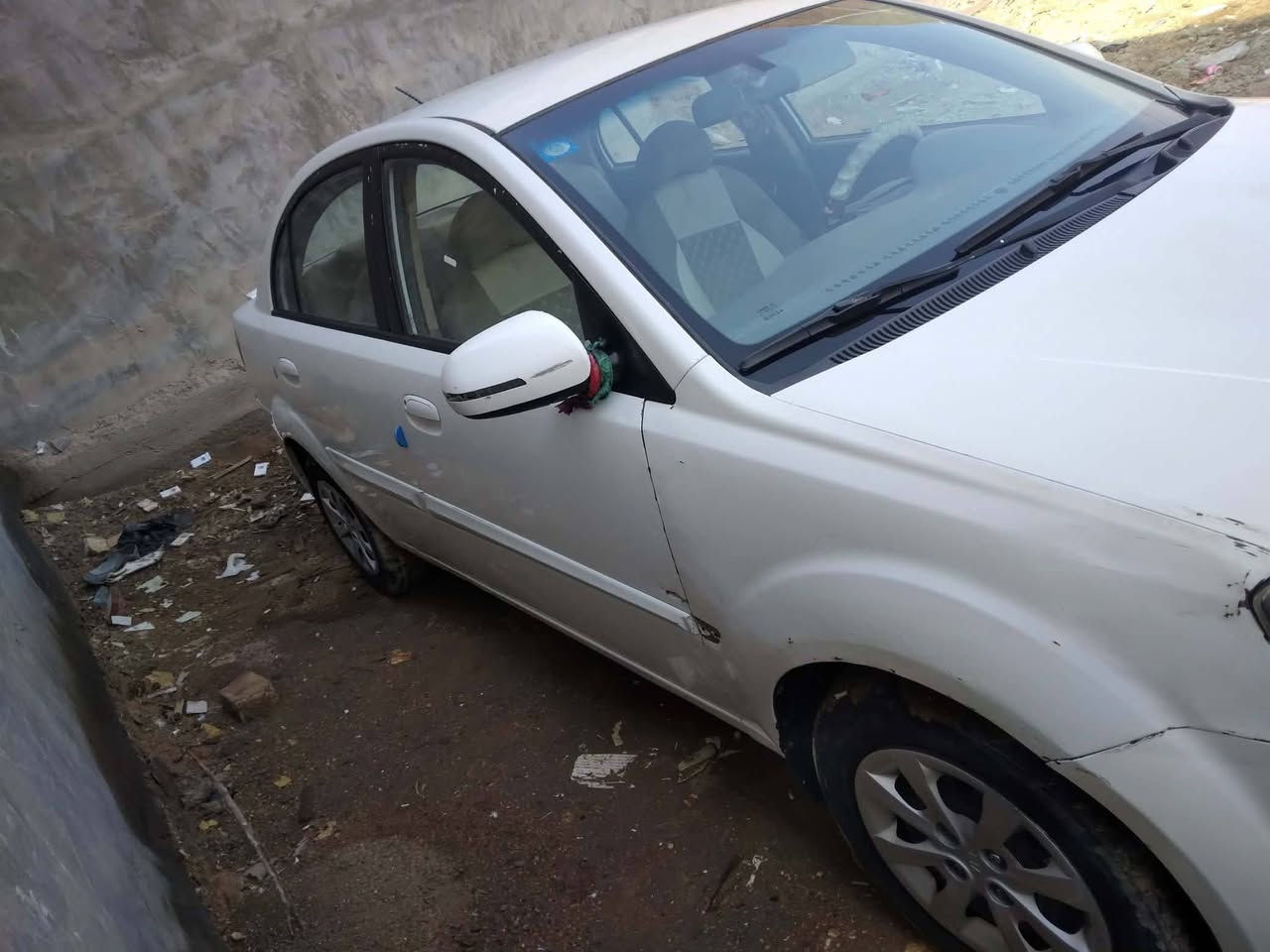 سلام عليكم كيه ريو 2012 خليجيه مكينه1600 رقم كربلاء بسمي سنويه الى28 تحويل ثاني يوم بيه صبغ جملغ خلفي بدون داخل اثره دحجه  ودوس فقط وبيه بارد سياره حلوه والسونار كدام ك 
السعر88وبيه مجال بسيط
رقم التلفون ***********
