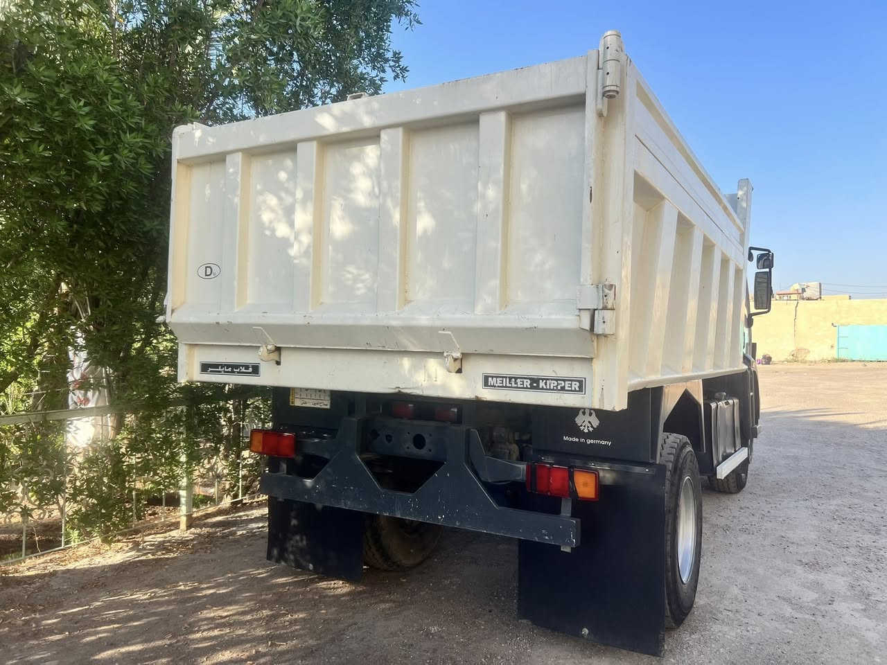 السلام عليكم   للبيع ألبي كرواتي موديل 92 
مكينه 6 عادي  شاصي محني    تخم تاير  
 
الستفسار على الرقم ***********
