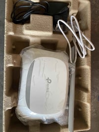 راوتر ثنائي مستعمل شي  قليل يستخدام من البيت الى البيت بدون واير 15الف...