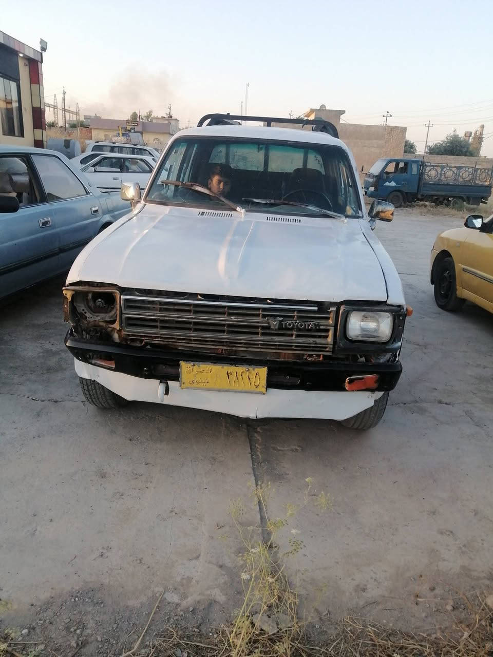 السلام عليكم بيك اب للبيع دبل موديل 81 شرط التحويل شرط كابون مامسحوب  شرط كير ومحرك السعر 17 وبي مجال لطيبين متواجد في معرض العريج مقابيل معمل سمنت حمام العليل الجديد لتواصل على الأرقام التالية*********** /***********
