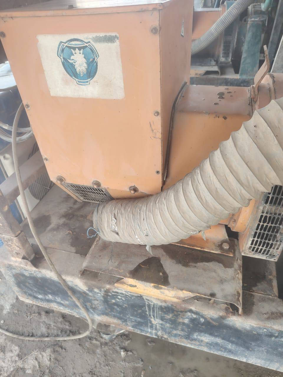 السلام عليكم دي اس للبيع مكينه بيه تبخير 
ارس توليد ٢٠٠كيفي رقم هاتف ***********
