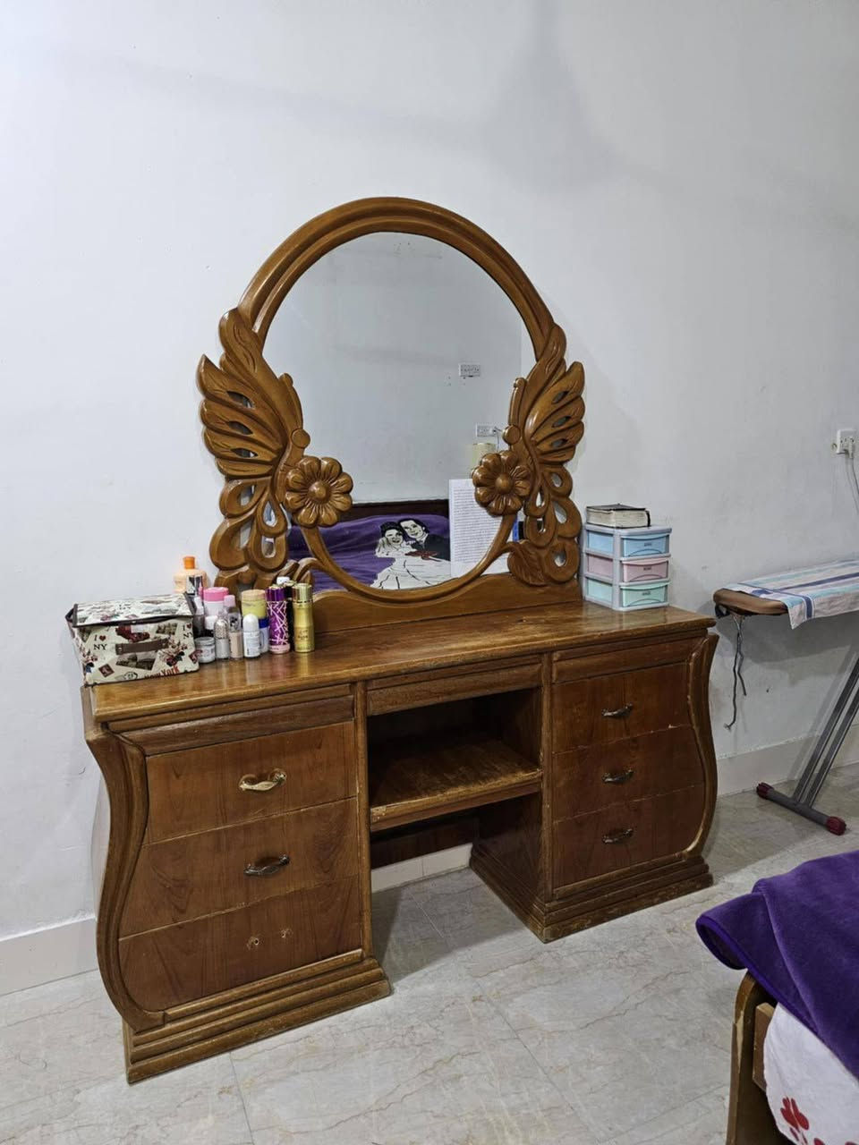 غرفه تسكام داخل وخارج صاج
السعر ٩٠٠ 
للاتصال ***********
