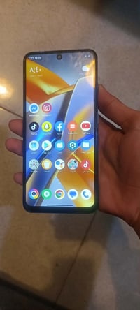 بوكو ام5اس • ٢٥٦ • ٨+٣ رام