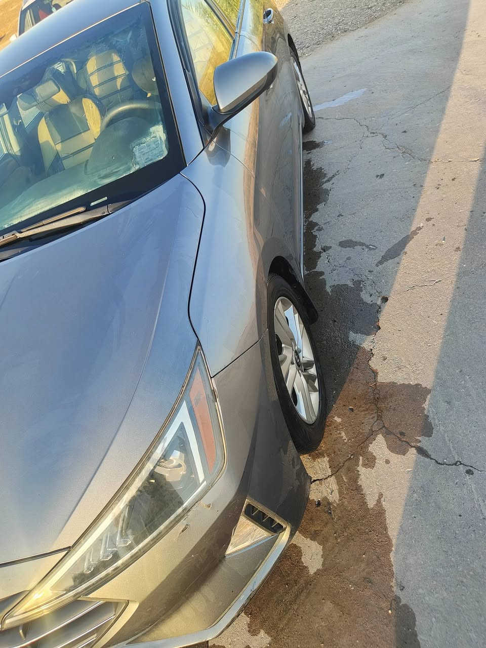 النترا موديل 20 محرك 20 دوش مقدمة 70 وبالشهر 3
شرط كير ومحرك نظيف
حادثها جاملغ ايمن وشبر بالباب
مواصفات نص فول
تحديد مسار
كاميرا
حساس تصادم امامي
حساس مرأة
مانع انزلاق
بيها كوبون بانزين 
ماشية 98 الف ميل
بيها رصعة بالباب الخلفي معدله بارد وتكحيل
ب133 ورقة نقد يرهم معارض مع احدث حسب القناعه
وترهم مقدمة زينة وبالشهر مع الضمانات
باسمي ***********
