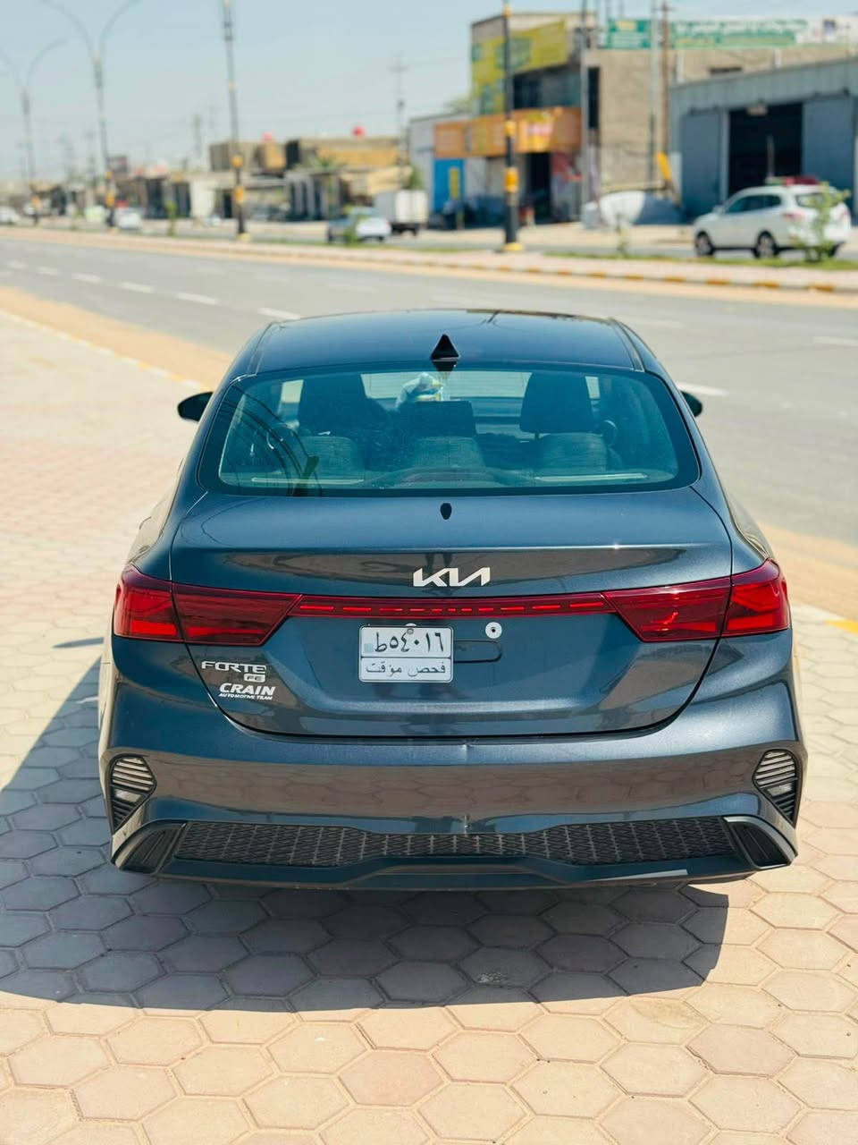 سلام عليكم

للبيع كيا فورتي موديل 2024 وارد امريكي 

ممشى السياره: 39 ميل

مكينه المرغوب 2000cc

شاشه كبيره

اندرويد اوتو ، كاربلي

كامره دواره 

شاشه وسطيه

تحكمات ستيرن 

مثبت سرعه

رادار مانع تصادم 

تحديد مسار 

قياده ذاتيه

ونظام صوت JBL 

كشنات قماش 5 مقاعد

انظمة قياده (عادي ، ذكي ، ورياضي) 

حادث السياره جاملغ امامي وبنيد 

السيارة حرة فحص مؤقت باسم شرگه 

*********** النجف, العراق
