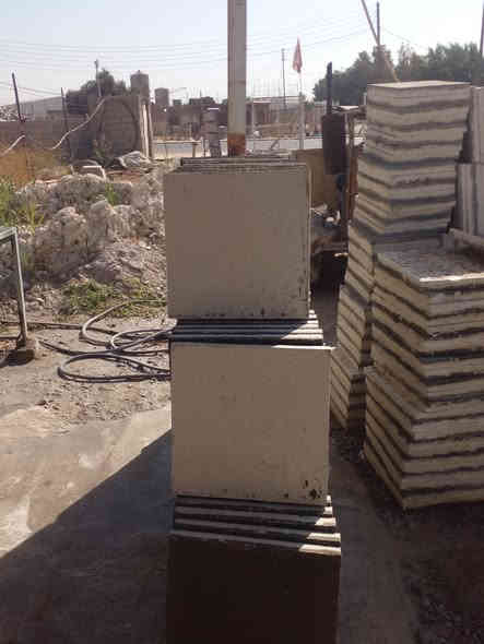 معمل كاشي بلد حي الصناعي 
***********
يتوفر جلي داخل المعمل وجلي وخارج المعمل (موقعي)
