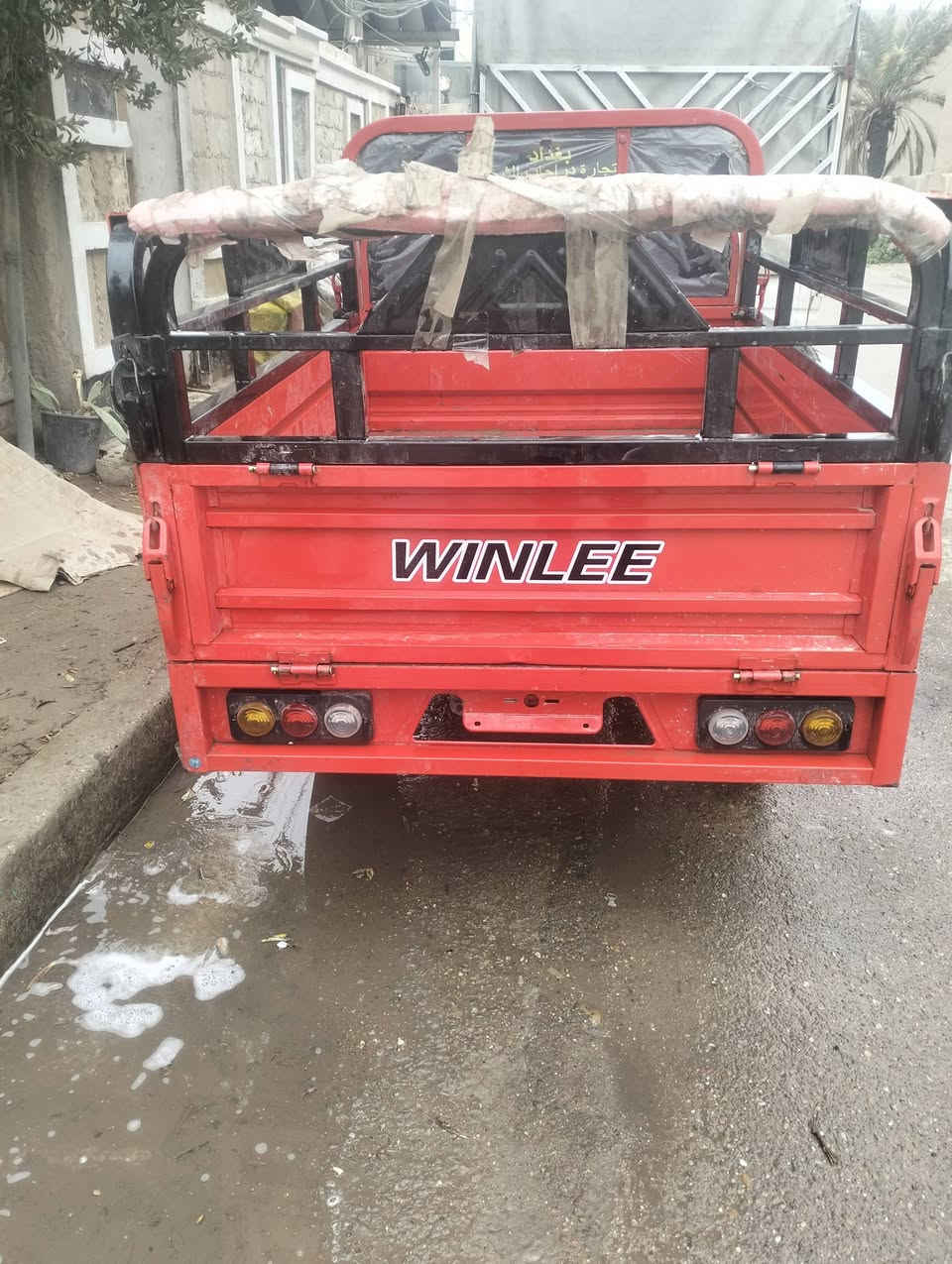 ستوته شحن ٢٦ شغاله كامله  بطارياتها دبل كبار ب 1,400 وبيها مجال 
  
***********  او ***********
