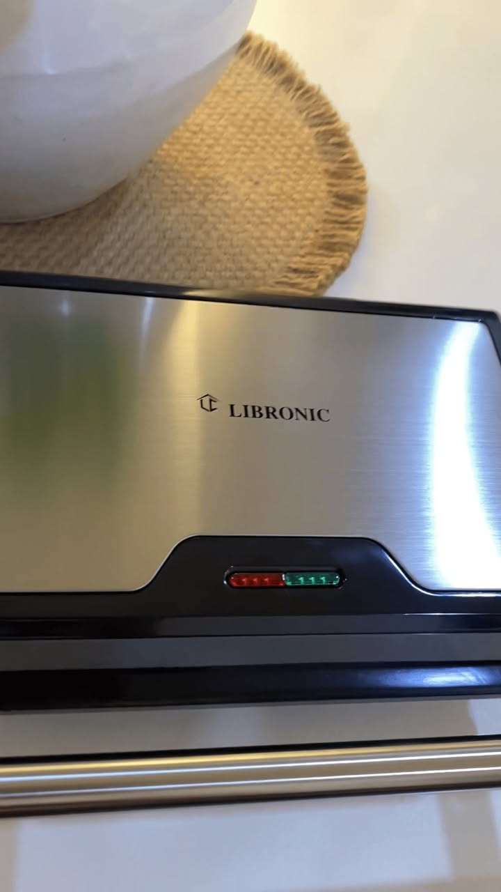 كابسة صاج ماركة LIBRONIC

الميزات:

أداء عالي و تسخين سريع

صحن تسخين مانع للالتصاق

زاوية فتح حتى 90 درجة

قفل لتثبيت الطعام داخل الكابسة

ضمان لمدة سنة من تاريخ الشراء

الطاقة: 1300 واط

أبعاد لوح التسخين: 11x23

أبعاد الغلاف: 11  25  29 سم

أبعاد المنتج:10  22  26 سم

السعر مع توصيل ٣٠


**إذا كنت صاحب هذا الإعلان وتريد حذفه لأي سبب، رجاءا أرسل رسالة إلى الدعم الفني**