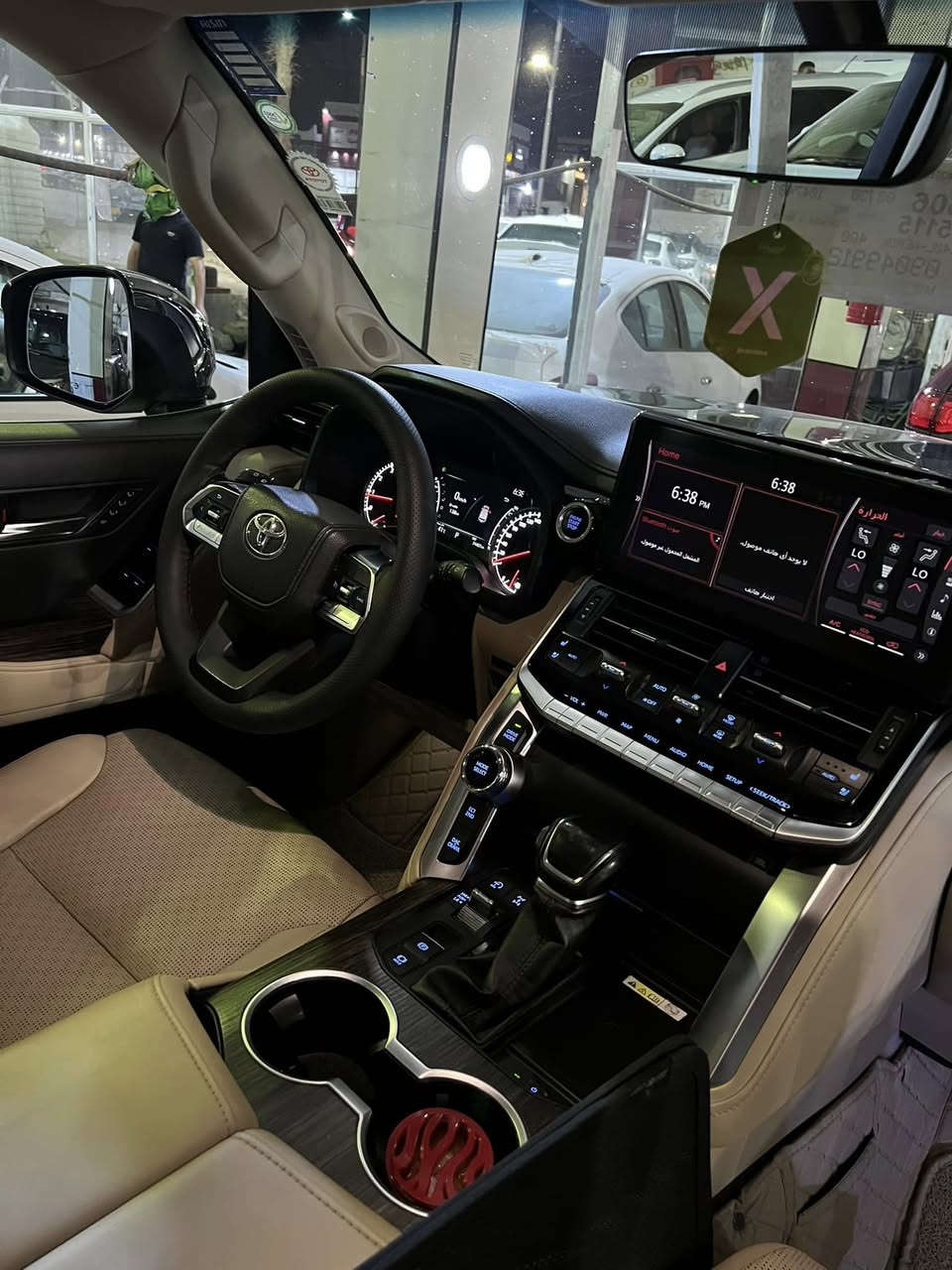 سلام وعليكم لاندكروز مديل 2022توين تيربو فول مواصفات فئة ل vx سياره كفاله عامه ماعده صبعين بارد بخشم البنيد سياره جاهزه تخم تاير دلوب ياباني ماشيه 71 الف مغلفه ppfسياره sasاصلي  كلها من الدعاميه لدعاميه رقم بغداد باسمي رقمي لتواصل *********** سعر 660 وبيها مجال قليل
