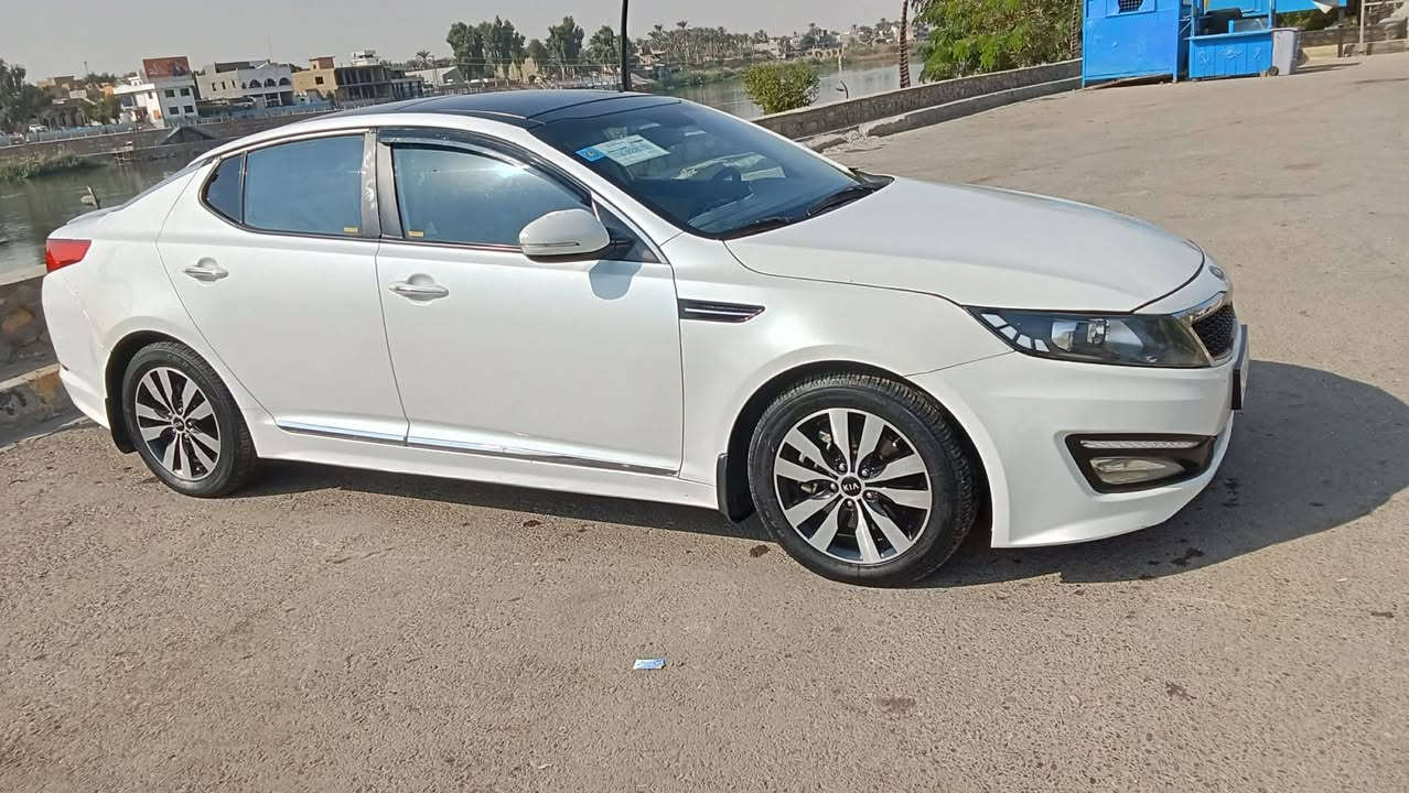 اوبتما 2012 رقم بغداد.
السلام عليكم اوبتما للبيع.
ماشيه ١٩٧.
سياره فول مواصفات.
بانوراما.
بصمه. 
كشن خزن ميموري.
كشانه جلد.
شفتات ستيرن.
ومعروفه مواصفات الفول.
تخم تاير جديد.
باتري جديد 
السياره مدارايا ومتخلي عليها اي شي.
.
بيها بنيد صبغ وجاملغ ايمن بدون اي دواخل.
وهذا.
رقم صاحبها ***********.
مكانها هيت / الانبار
