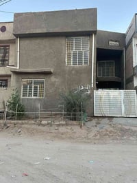 طابق ونص • ١٠٠م • غرفتين