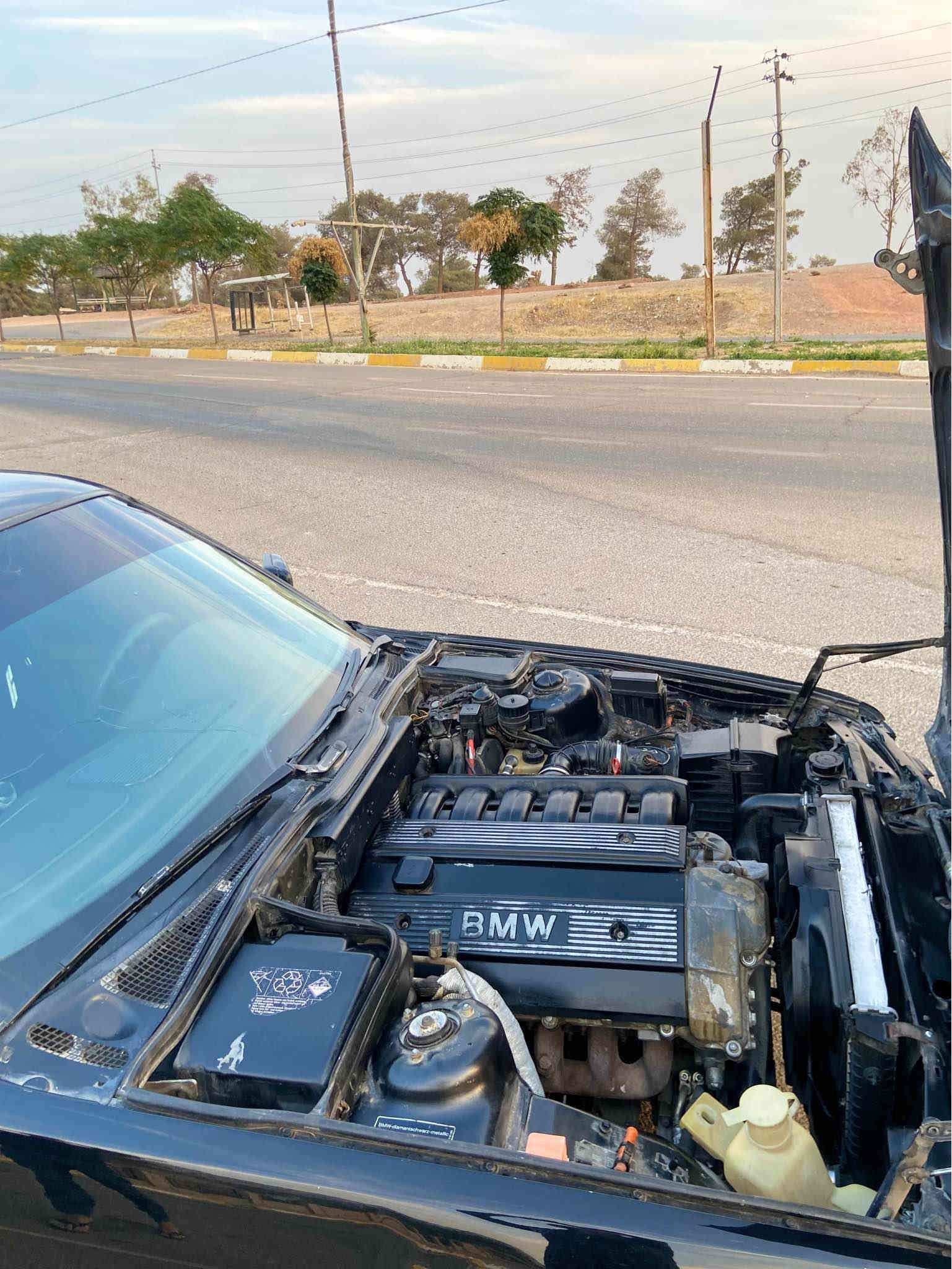 سلاوی خوای گەورەتان لێبێت BMW 525 دیجتەڵ مۆدیل 1993 ئارم پلاستیک هەولێر ئارمو ئەوەلیات بەشەرت دوجام کارەبای قوفلمەرکەزی گێر تۆماتیک کارەبای گشت گیانی ئیشەکات هەموقەلبی مەزبوتو توندو تۆلە ناوخورفەی زۆرخاوێن ماوەتەوە لایت عاڵقە یەک جەمپی پێشی هەیە لای سەیاق بێناو گرتن بێخایس بۆزانیاری زیاتر پەیوەندی بکە ژ.م *********** شوێن کۆیە نرخ45 كويسينجاك
