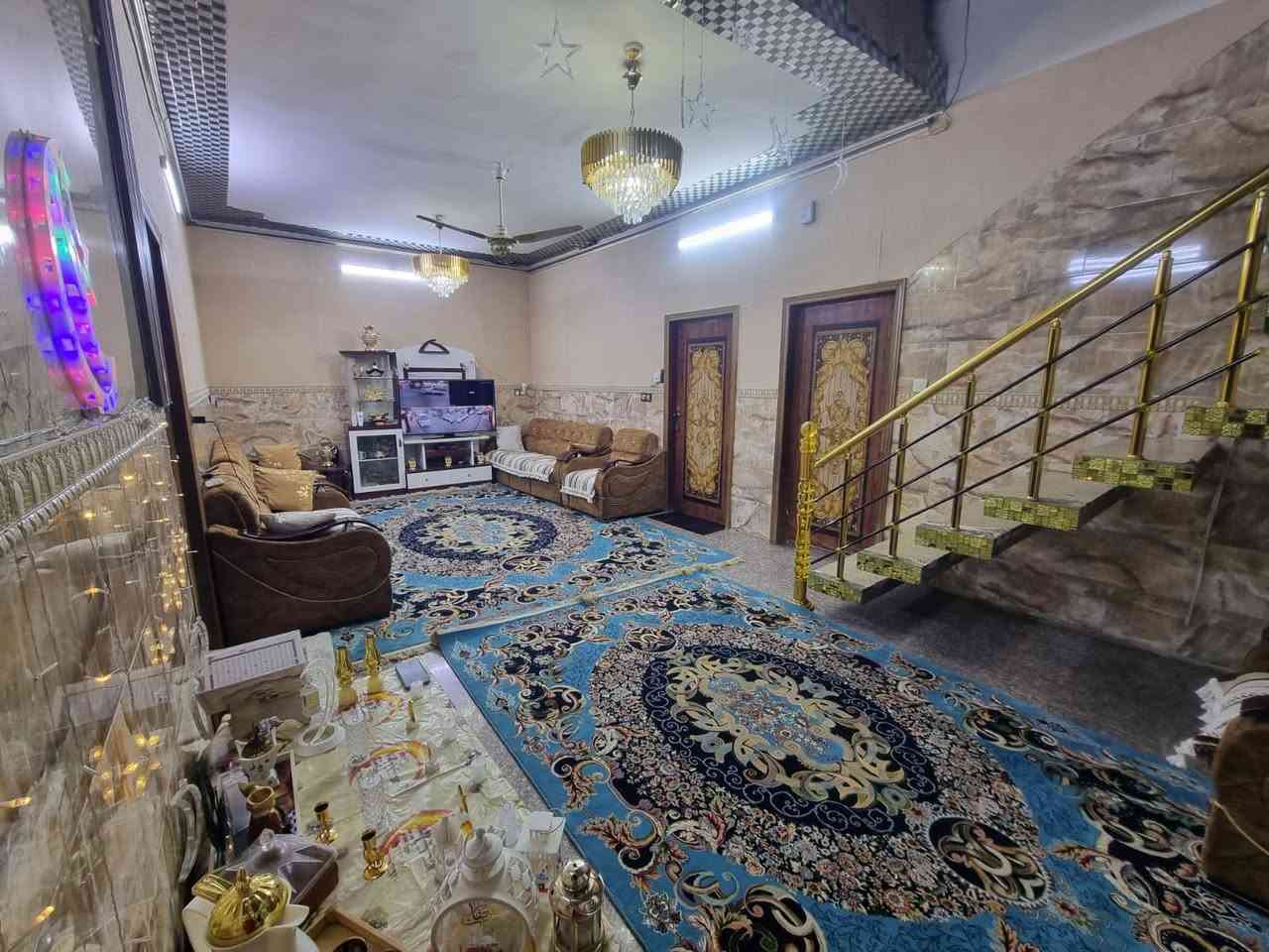 دار مساحه 200 متر زراعي الدولعي يحتوي على ثلاث غرف صاله مطبخ خدمات للبيع 
واجه 10 نزال 20 
الاستفسار 
***********
***********
