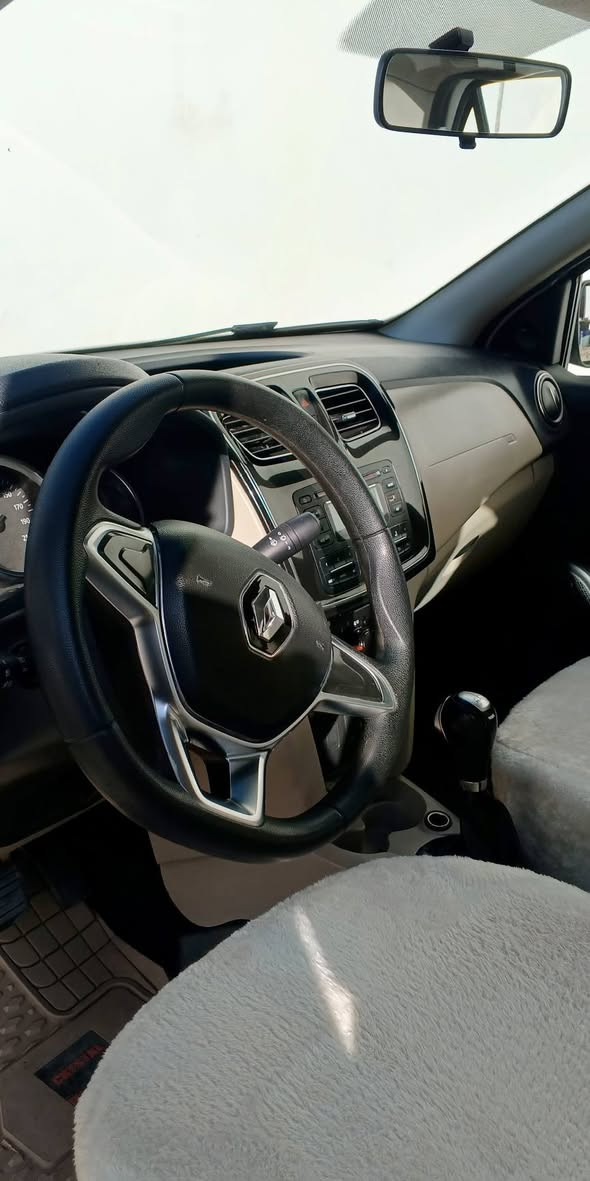 ڕینۆ سیمبول 2020 
زۆر پاکە
 زۆر کەم ڕۆیشتووە
 بێ بۆیاخ
 تەنها کەمێک ساردی هەیە
 سەنەوی تازەیە تا 2031
 نرخ 94$ کەمێک مامەڵە
0751 138 6427
0770 148 9800 بنجوين, السليمانية
