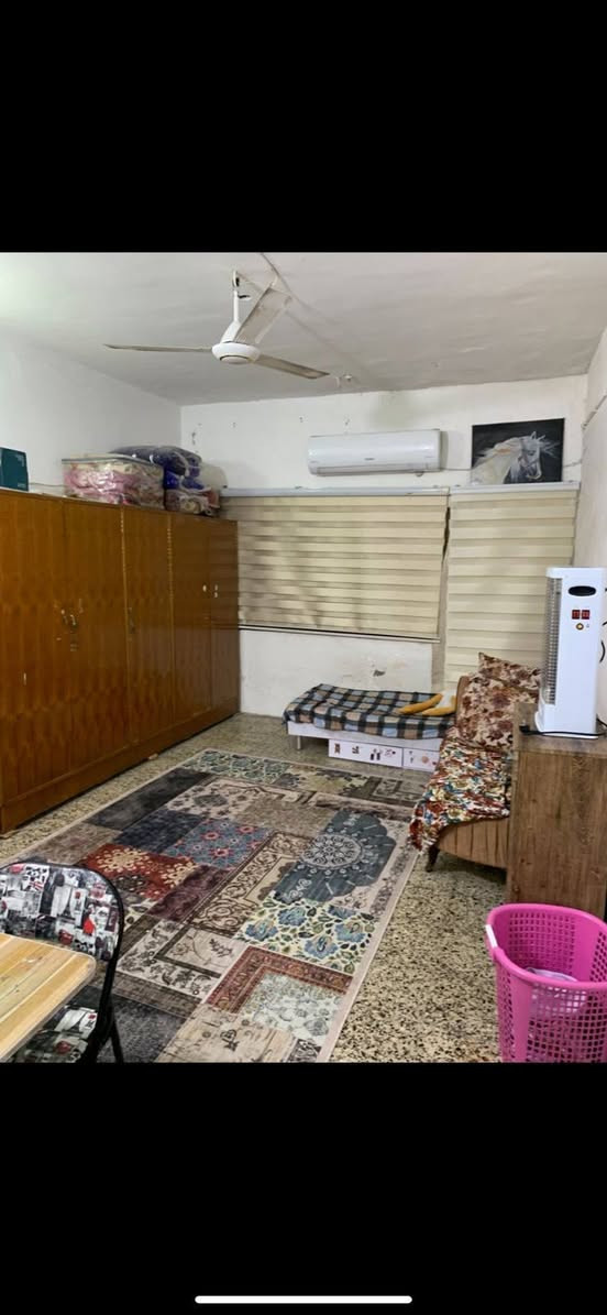 ٨٠متر للبيع
شهداء البياع قرب الشارع العام عباره عن وحدتين سكنية كل طابق فيه صالة ومطبخ وخدمات وغرفة للاستفسار الاتصال على الرقم التالي
***********
متواجد وات ساب
