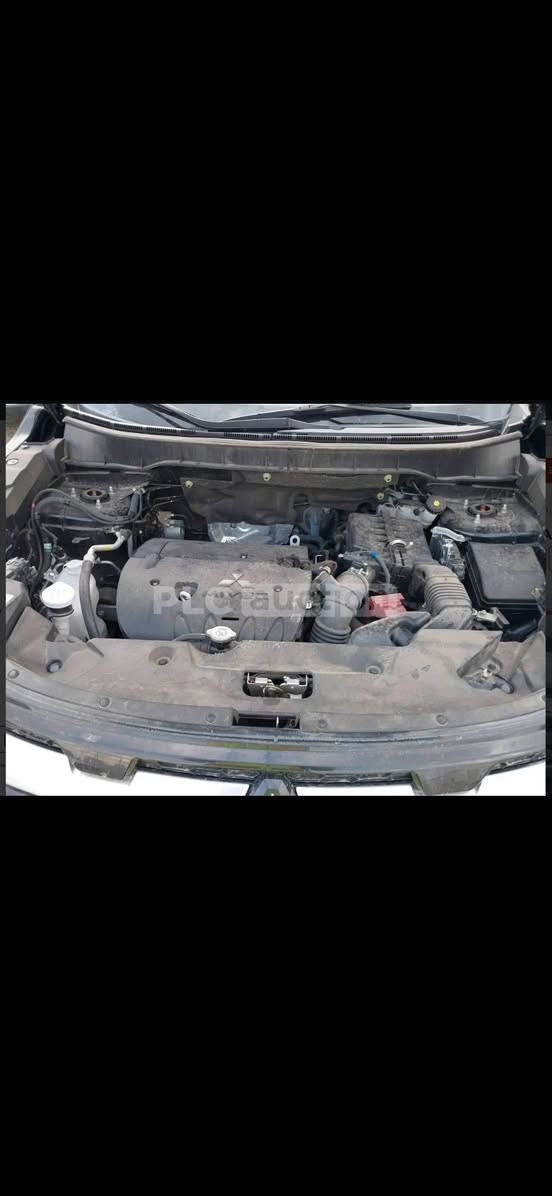 مسيوبوشي اوتلندر سبورت ٢٠٢٤ ماشية ٧٠٠٠ فقط وارد امريكي مكفولة من الحادث و الصبغ و التعديل و حتى الشخط مواصفات SE السيارة جديدة حادثها تقرير مياه امطار محدد بصور المزاد بعلامة بيضاء فوق الدوسة بشوية رقم بغداد باسمي السعر ١٤٥ ورقة المكان بغداد القاهرة الثانية للاتصال *********** رجاءا اتصال فقط و الي ما عنده رصيد يرمشلي و اني اخابره
