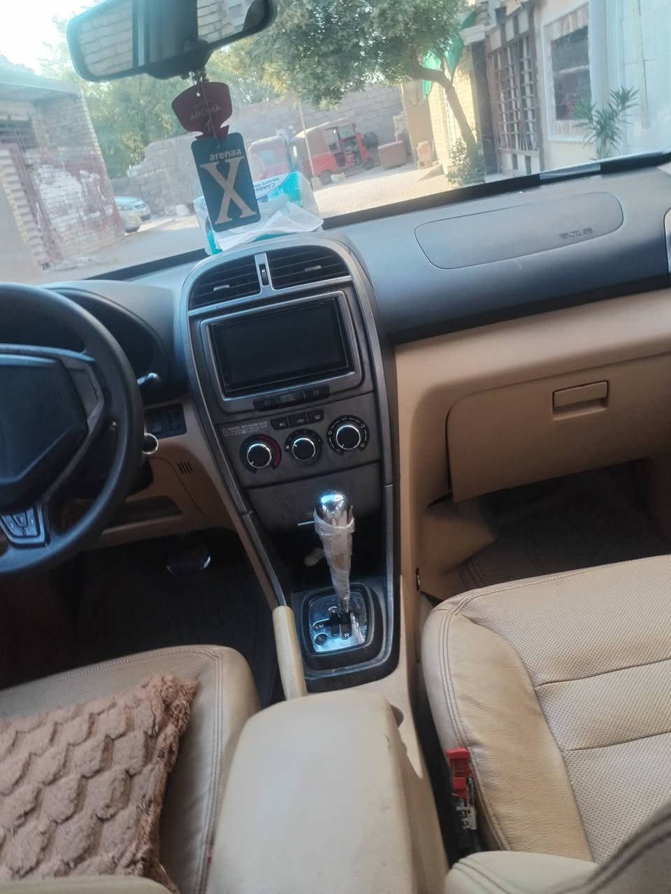 نتيكو للبيع ٢٠١٢ نضيفه رقم بغداد تبري شغال كير او محرك نضفات سنويه او هزه جديده سياره حلوه مال جني مبايل وتساب *********** سعر ٤٨ بيه مجال
