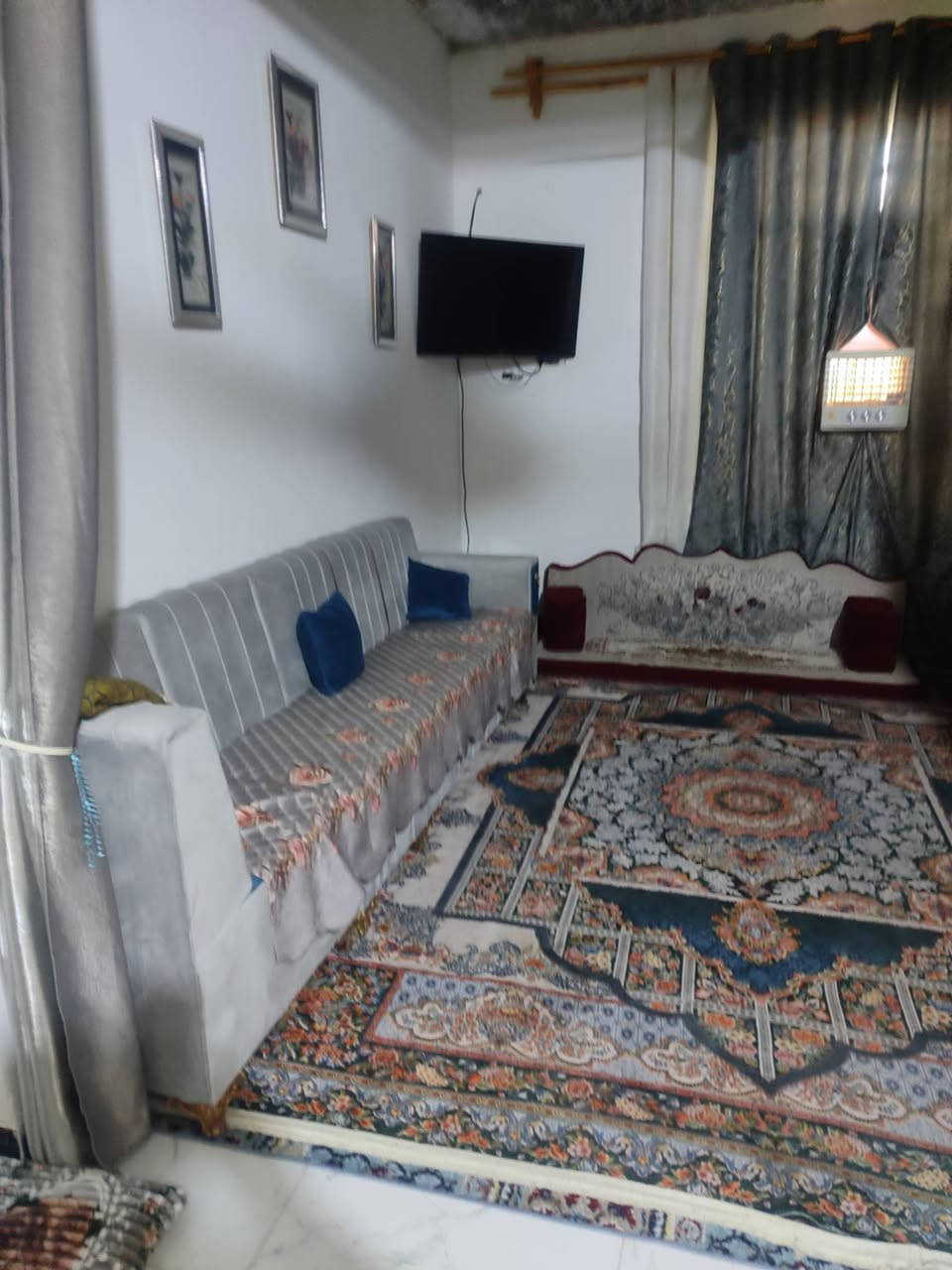 تخم ديوان قبل شهر  300عنوان كربلاء وره الحر بالرشديه  ***********
