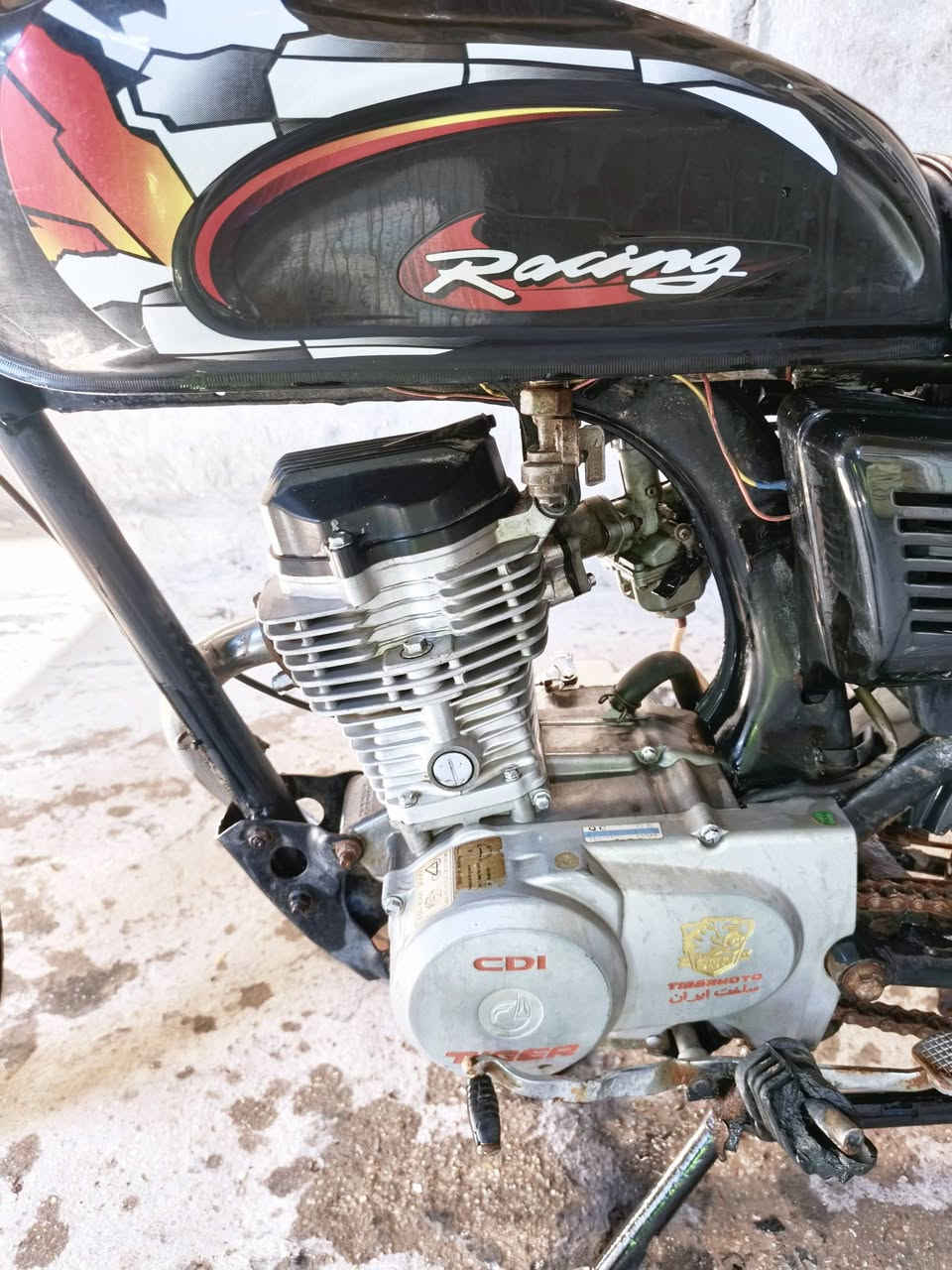 السلام عليكم تايكر مديل 19
6اوراق شغاله مابيها اي شي ب 240مجال بسيط 
مكاني حله ابو غرق
***********
