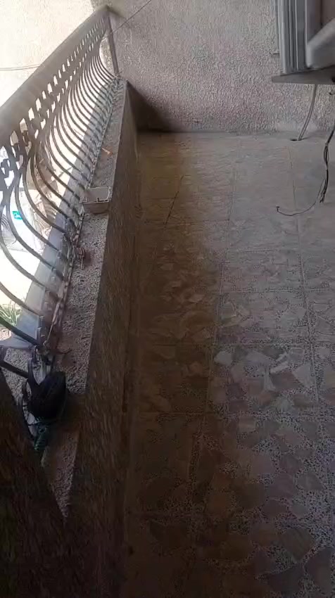 سبلت 2 طن ماركه هوكيا للبيع مستخدم نضيف جداً 
سبلت 1 طن كرافت مستخدم نضيف مع القطع الخارجيه 

ابيعهن ثنينهن السعر 650 الف 
بغداد/
***********
