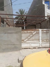 قطعه أرض ١٠٠ طابو صرف الموقع المفرق قرب السوق ترهم تجاري او سكن اتصل ع...