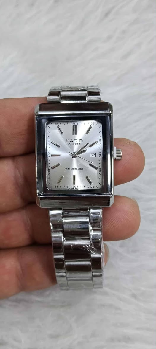 ساعات امزون ثقيلة سعر القطعه 6 آلاف دينار عنوان حي صدرين قرب حسينية زهراء ويوجد خدمة توصيل جميع أنحاء العراق


**إذا كنت صاحب هذا الإعلان وتريد حذفه لأي سبب، رجاءا أرسل رسالة إلى الدعم الفني**