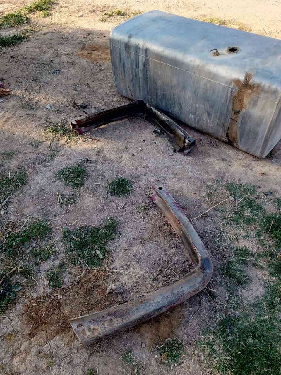 سلام عليكم تانكي كاز فافون هوء قواعده لسعي 600 لتر مكان لفلوجه السعر 200الف قفل ***********+++***********
