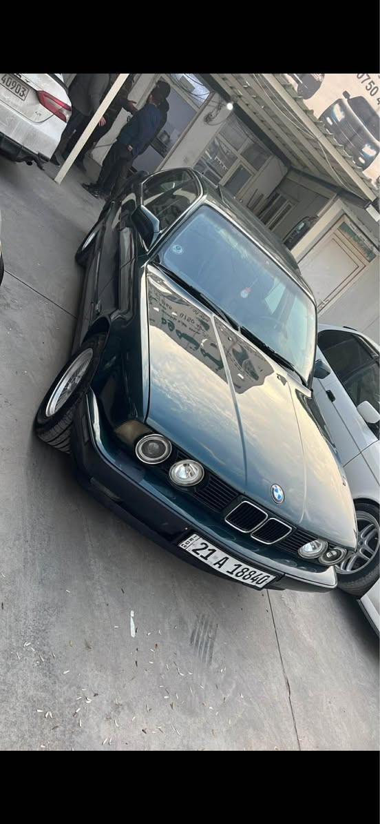 بیم ٥٢٠ گێڕ عادی  مۆدیل ١٩٩١ تەبرید سلایت ئاوێنە کارەبای لایت عەلقە  چوار تایەو ویلی لۆک لۆک ڕەقەمو سەنەوی نوێ هەتا ٢٠٢٧  سبوخ عامە لۆ جوانی لێدراو بەس دوو جامڵخی هەیە سعری ٥٧ مەجالەکی کەم گۆرێنەوەش دەکەم رەقەم موبایل ***********سەیارەکە رەقەم سلێمانیە ئەگەر موشتەری نیت نامە مەنێرە أربيل, العراق
