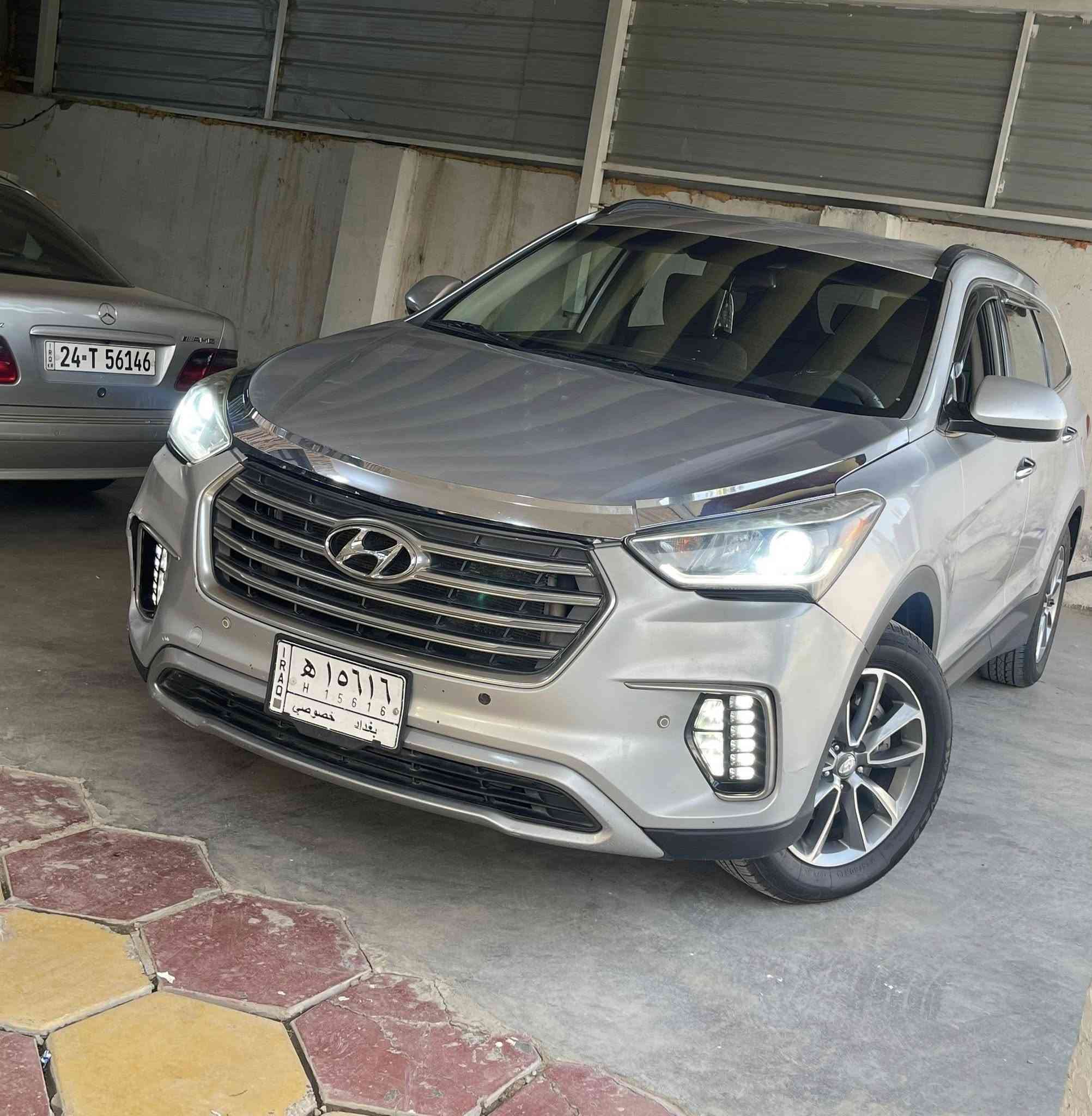 سنتافيا كراند 2017 وارد امريكي
بيه صبغ الباب الامامي اليمن والدعاميه الاماميه فقط 

محرك 6سلندر 7راكب 3قطع تبريد 
ماشيه 85
سياره جاهزه وبدون نقص 

السعر 170
                سياره موجوده بالصويره 

***********
