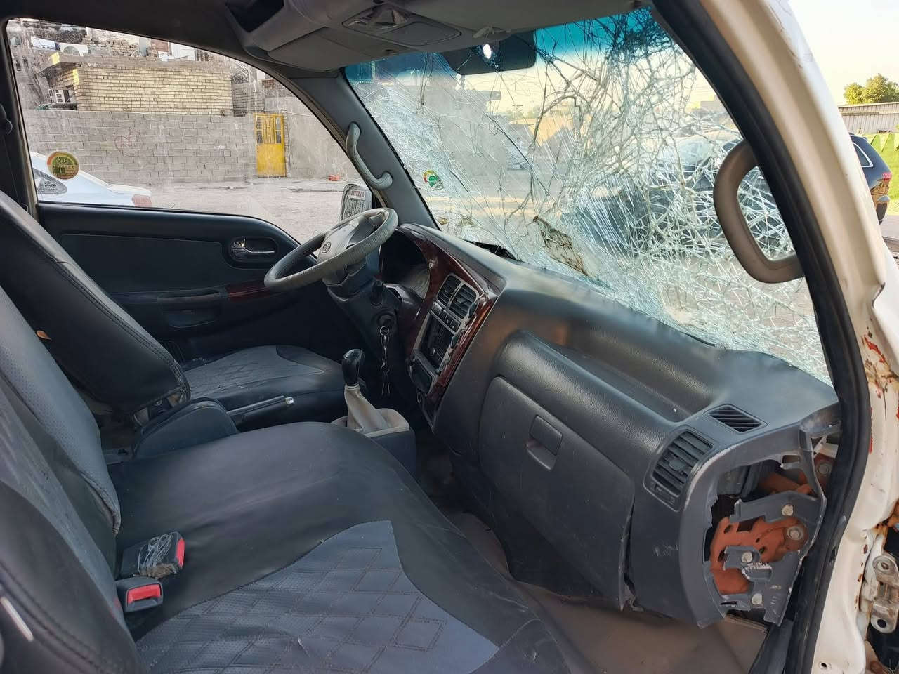 السلام عليكم
سيارة كيا فحل موديل 2008 مكينة مسكر..
رقم قادسيه.  أبيع على هذا الحادث.  تريد تبدل قماره تريد تعدل. 
مكينة وكير كفالة سنويه بعد سنه ونص تسقط. السعر 52 وبيها مجال قليل 
ألاتصال ***********
