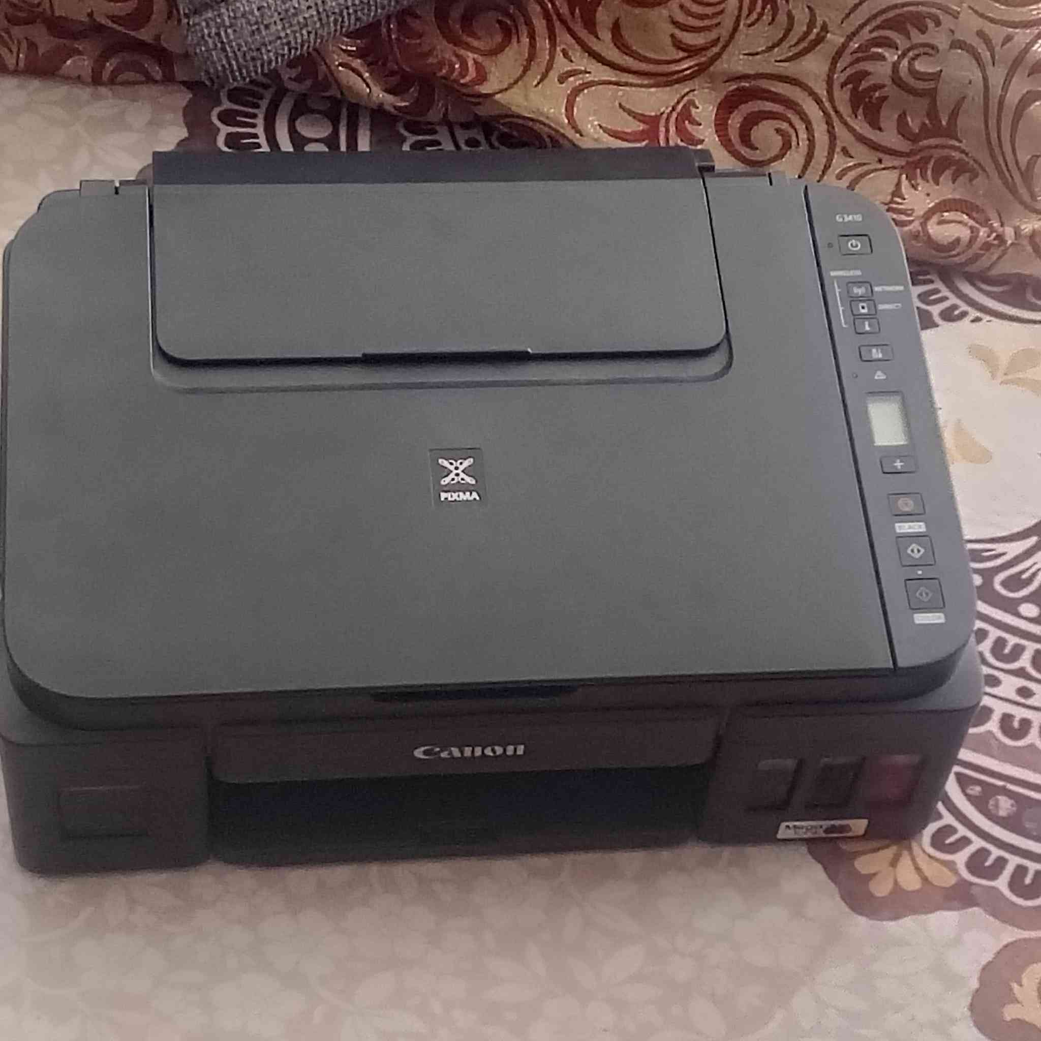 للبيع طابعة كانون 3410 اصليه ماصارله بس اسبوع عدي السعر 150 الف وبيهه مجال الشراي يخابرني ***********
