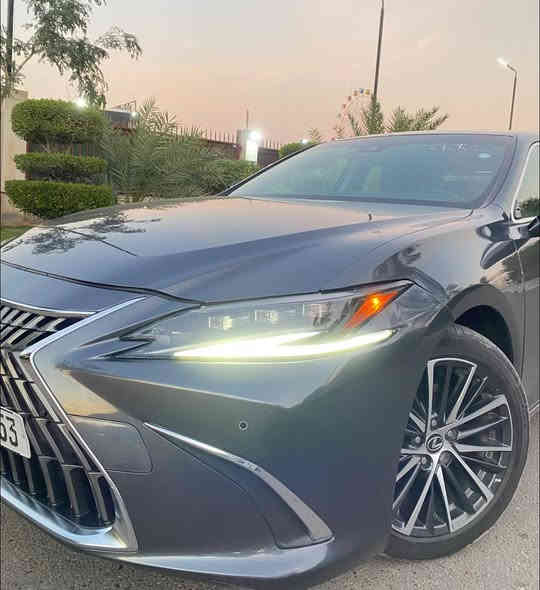 🚗 للبيع: Lexus ES Luxury 2023
✨ بحالة ممتازة – فخامة وهدوء ونعومة بالقيادة
💎 الموديل 2023 

🔹 وارد / فل أوبشن
🔹 داخلية جلد فخم – – نظام صوتي ممتاز
🔹 بصمة / تبريد وتسخين مقاعد / كاميره خلفيه/ برده خلفيه شاشه كبيره/ وبعد هوايه مواصفات
🔹 ماشية15,000 كيلو بعدها زيرو
🔹يرباك راجع سستم وكاله 
🔹صبغ جوملغ وبنيد فقط
🔹صور الحادث بالمنشور 
السعر : $28,500 
📞 للتواصل: 
***********
📍 الموقع: – حي الجامعة
او زيارة موقع شركة الناجح العالميه بغداد حي الجامعه نفق الشرطه مقابيل مختبر الرازي
