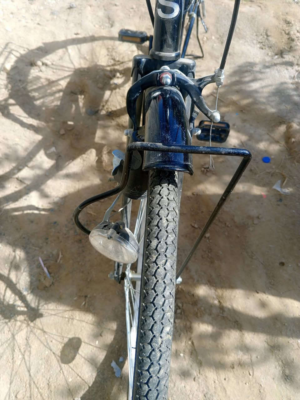 السلام عليكم بايسكل للبيع جديد سعر 125 مكان مستشفى التركي ***********
