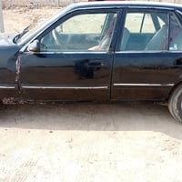 ٢٤ ورقة • حمزة الشرقي