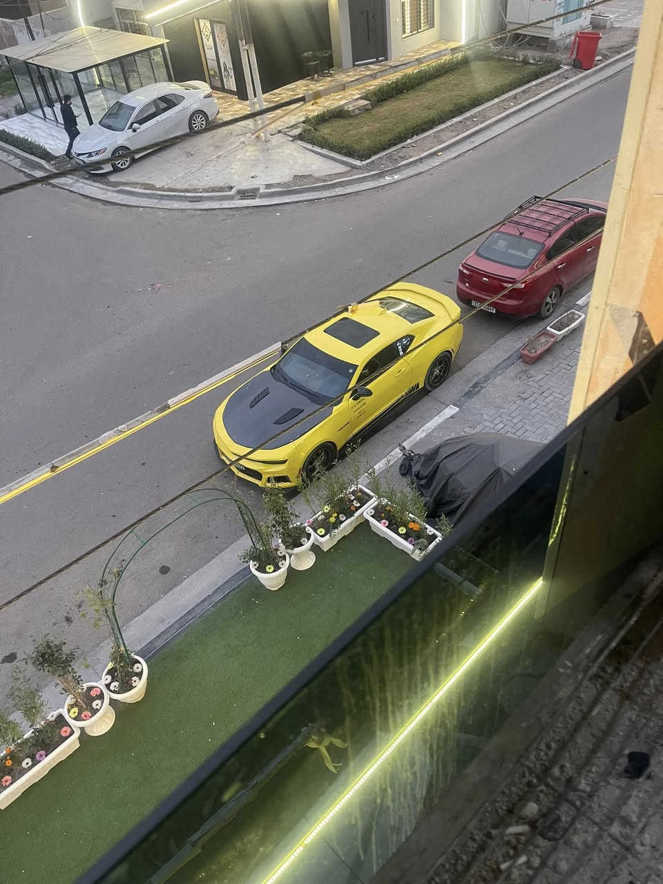 موديل 2017 بيع مراوس حسب قناعه
فول موصفات سياره خمسينيه  v6
رقم اربيل باسمي بيها قطعتين صبغ وشوي من جاملغ خلفي
صدر جديد
شاشه كبيره
كامره خلفيه 
تبريد تدفئه
كشنات كهربائيه 
مودات3
فتحا
كلها شغاله
عليها ويل ويلد
شلعه قويه تاكل الكاع
اكزوز بلادي
دوسات وكت كاملzl1
سياره نصبه كلش
مكينه وكير جدد مكفوله تخم تاير وسياره جديده معتني بيها اسخدام شخصي 

بدون نواقص السعر ١٢٧

مكاني بغداد رقم.          ***********
