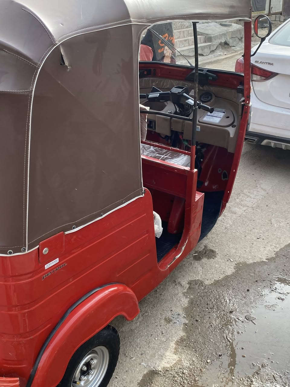 تكتك ٢٠١٨ كفاله عامه ماعدا الدوس مكينه ٢٠  تخم تاير جبلي. جاهزة التكتك للأخير دوشمه رقم وسنويه باسمي إنكليزي بس لوحه عربي للاستفسار اكثر والسعر خاص *********** امير
