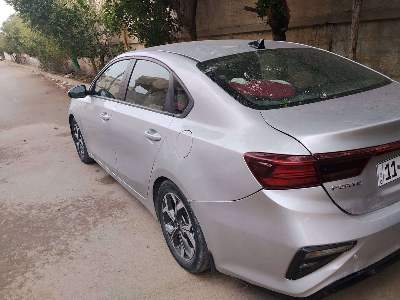 كيا فورتي 2020 وارد امريكي رقم بغداد بيها منضومه غاز سياره كامله اي نقص مابيها باسمي *********** السعر 128 بيها 3 قطع صبغ بدون يرباك اليرباكات كلها سليمه
