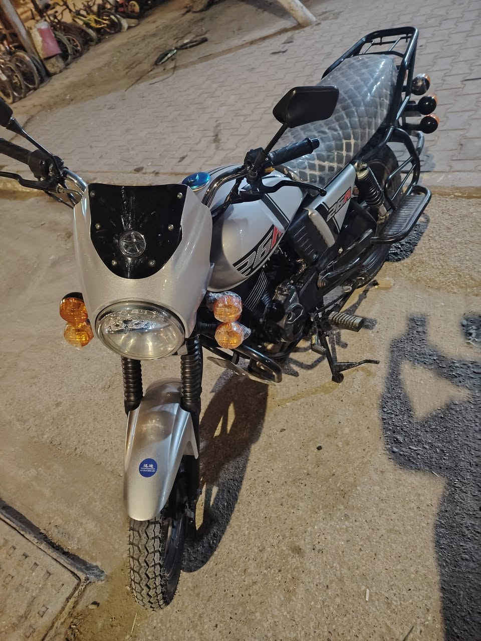 دراجة دايوان موديل 2020
اوراق 
العنوان واسط ـنعمانيةـشارع 60 قرب جامع ابراهيم الخليل 
***********
