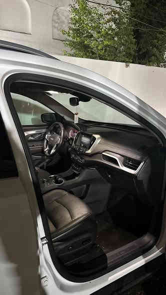 السلام عليكم GMC Terrain
جي ام سي تيران ( SLT) 

موديل :2021 

اللوان : أبيض 

عدد المسافه : 102 ألف KM

حجم المحرك : 1.5L TURBO

ملاحضه ضرر السياره : جاملغ امامي مع جاملغ خلفي صفحه اليمنه الي عكس السائق 

الرقم / بغداد 

فول مواصفات عد الفتحه 

بصمه أبواب 

بصمة تشغيل 

تشغيل عن بعد (Remote Start)

شحن واير ليس 

شاشه كبير لمس 

سستم سماعات (Bose)

كأمره خلفيه 360: درجه 

هاند بريك بصمه 

اتو هولد (Auto Hold)

مكان لسياره محافظه ميسان 

رقم الهاتف ؛ ***********

السعر 155 $ 

وبيها مجال بسيط
