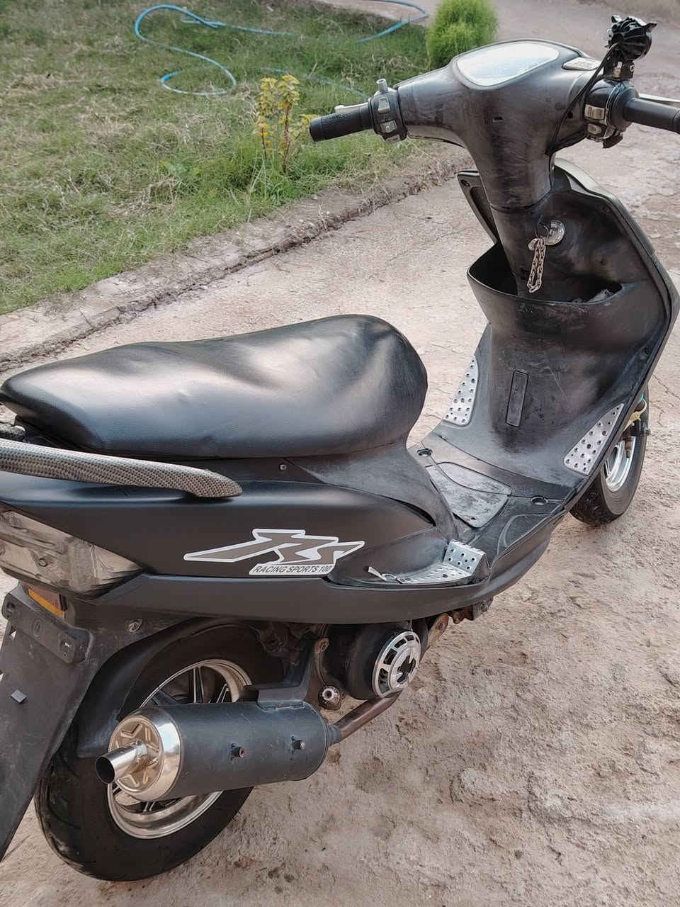 سلام عليكم دراجه  ماكس عدلة  49 فول نضافة مزوده..  مكاني كوت لسعر 550 بيها مجال ***********
